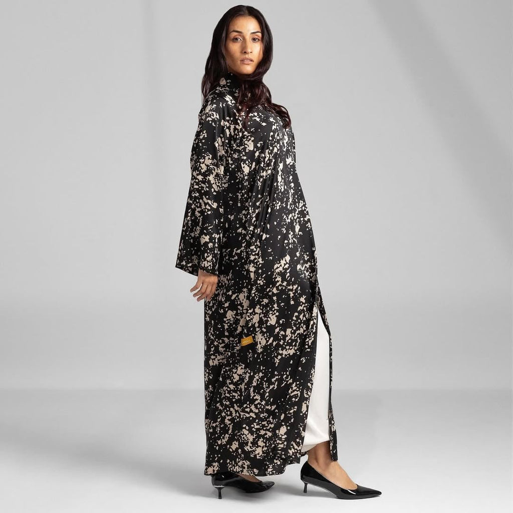 Elegant Black & Beige Floral Abaya